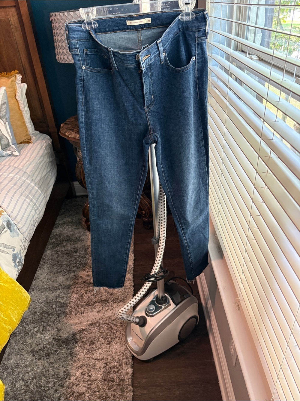 Levi Dark Blue Women’s Classic Stretch Jeans